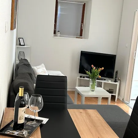 Apartment Meggy *