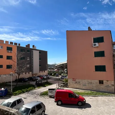 アパート Meggy スプリト